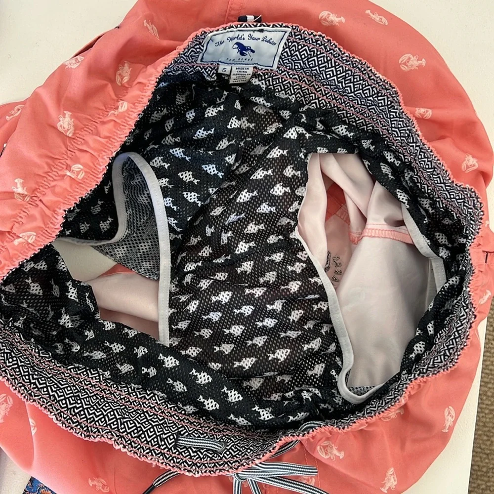 TED BAKER Lobster-Print Swim Trunks men’s size L/XL